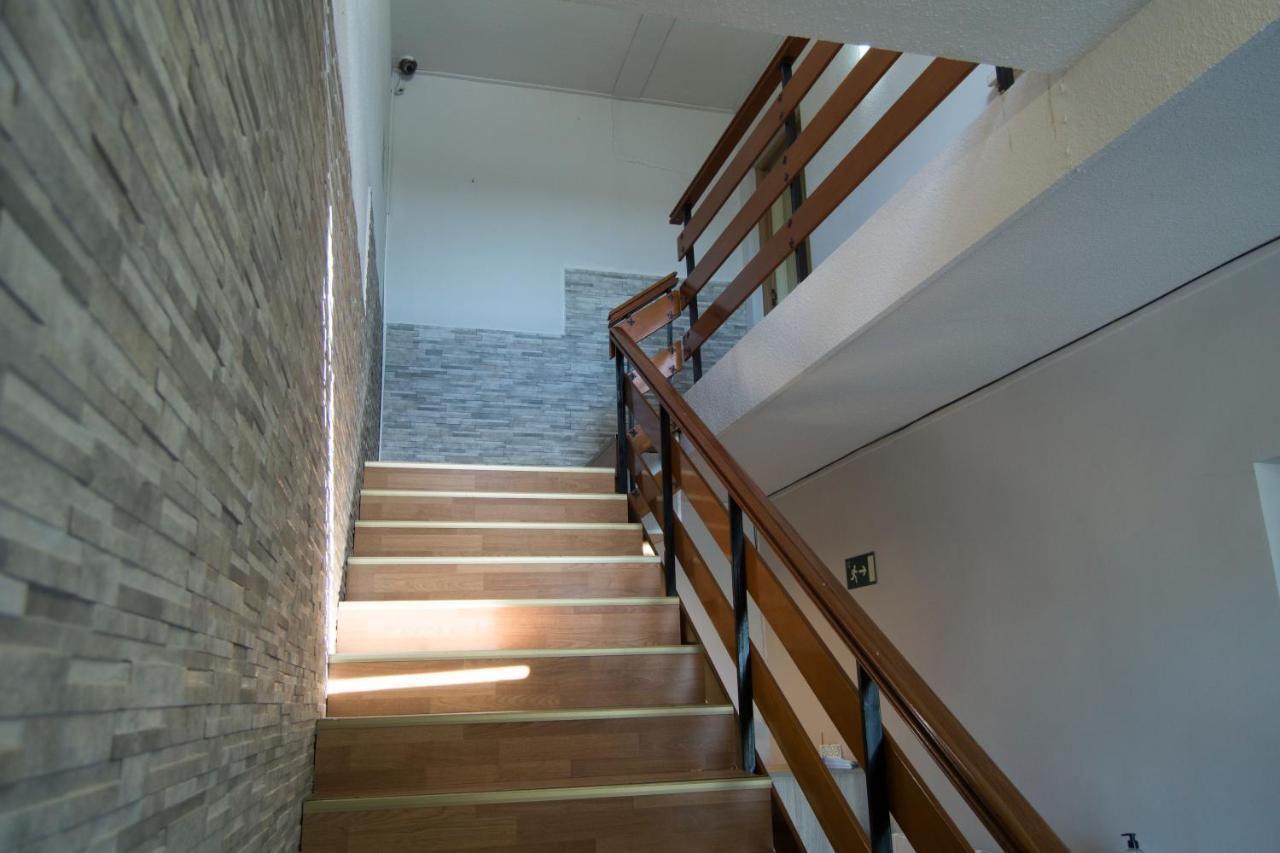 La Villa Hostal Calvarrasa de Abajo Exteriör bild